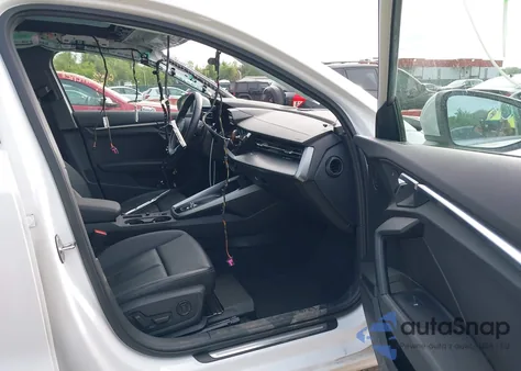 2022 Audi A3 Premium 40 Tfsi Front-Wheel Drive S Tronic z USA, uszkodzony, nr VIN WAUAUDGY2NA033575